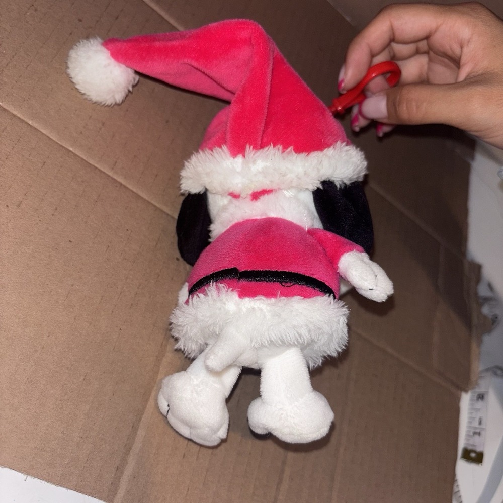 Peanuts Santa Hat Snoopy Christmas Plush Keychain Red White - Picture 2 of 3